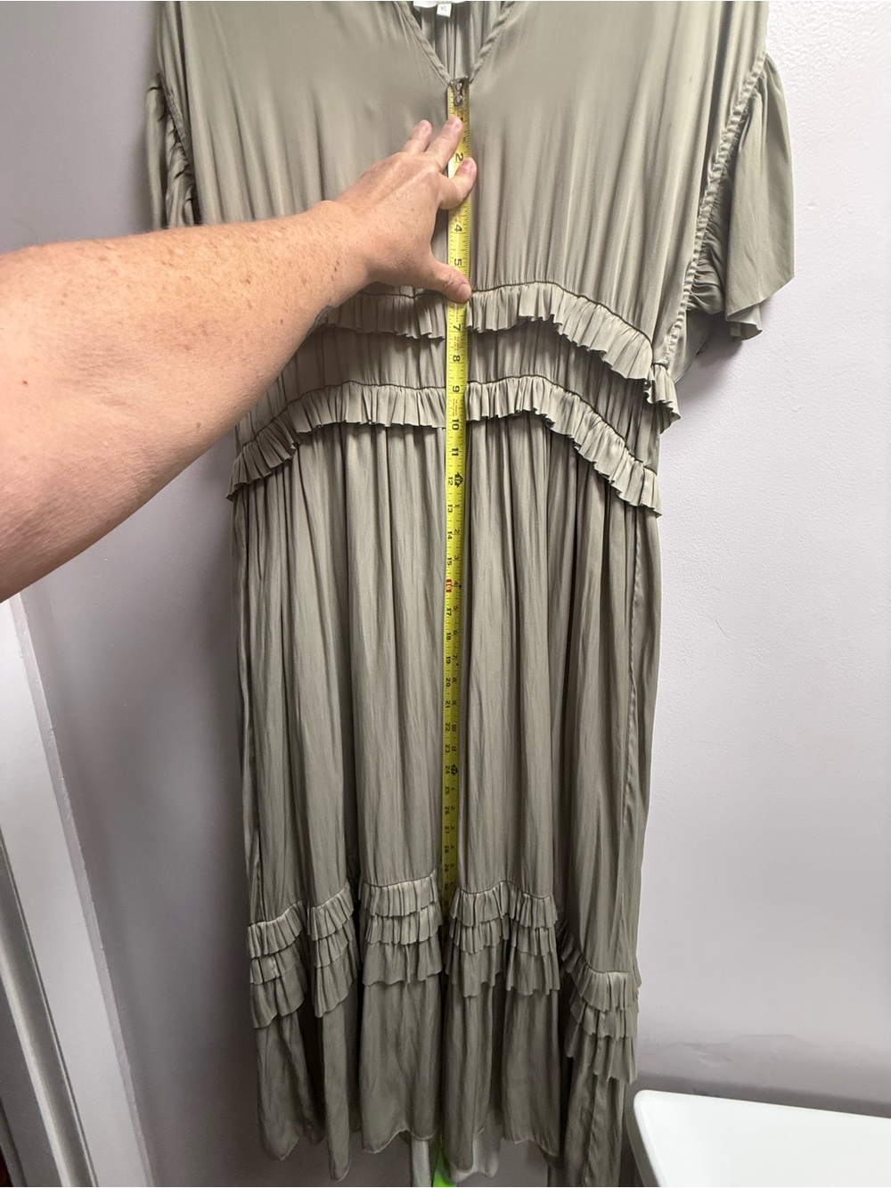 Like New (Worn Once) bohme Sage/Greenish/Gray Ruffle Boho Dress Women’s XL - Picture 2 of 14